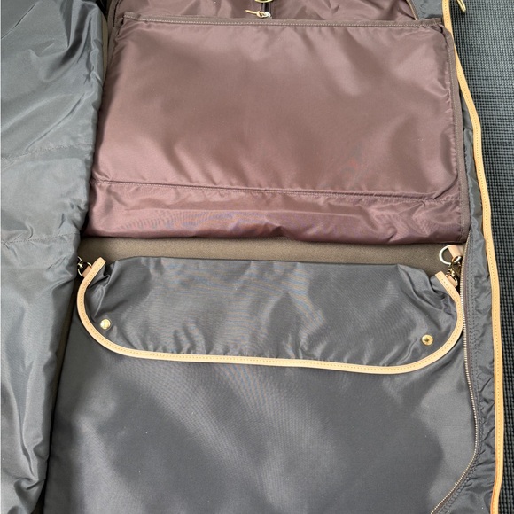 Louis Vuitton Monogram Travel Bag - Picture 16 of 17